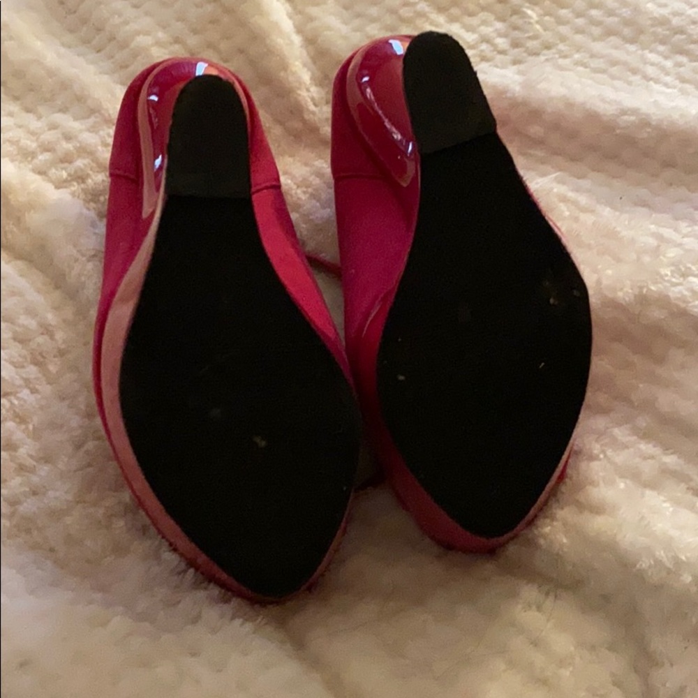 Shoes - Picture 3 of 4